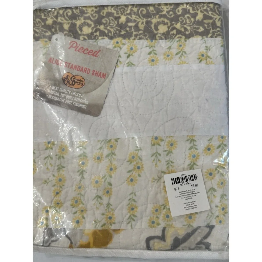 Cracker Barrel NIP Set Of 2‎ Alice Quilted Pillow Shams Gray Yellow Patchwork